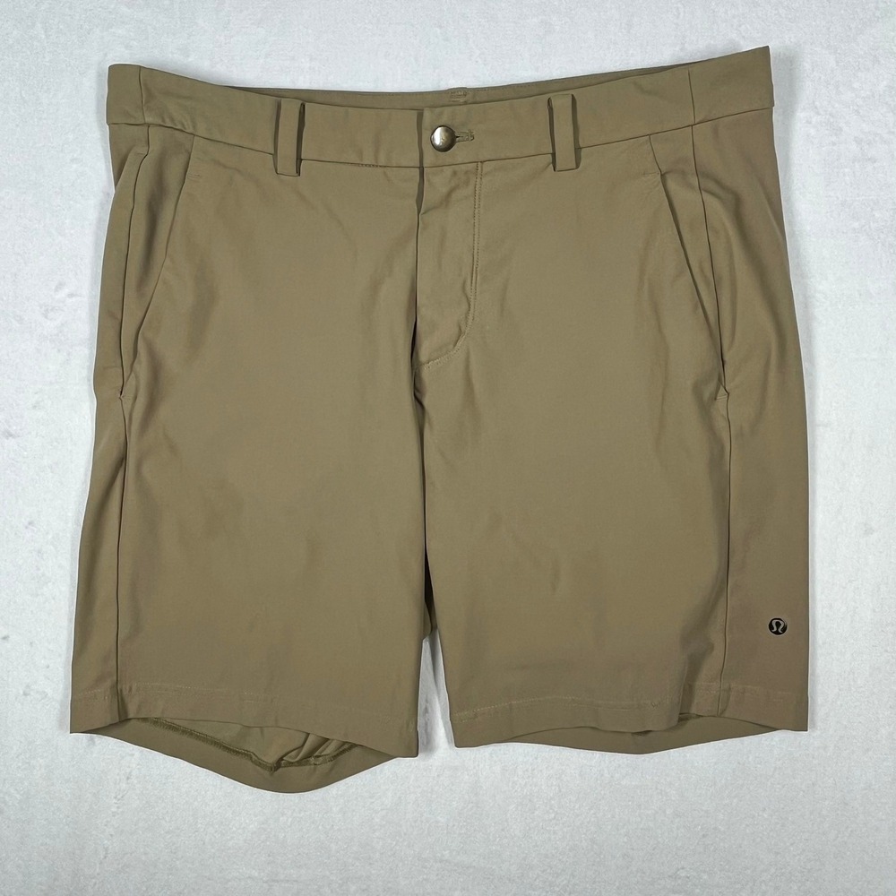 Lululemon Commission Performance Chino Shorts Mens 36 Fits 34W Khaki Tan Golf